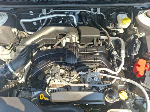 Used 2021 Subaru Outback Touring AWD/4WD image 27