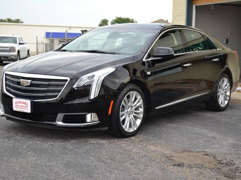 Used 2019 Cadillac XTS Luxury FWD image 3