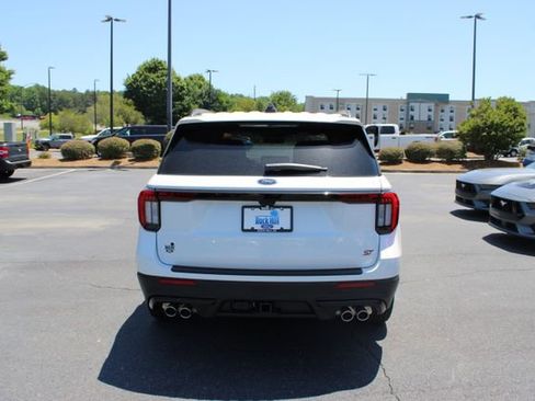 New 2026 Ford Explorer ST AWD/4WD image 18