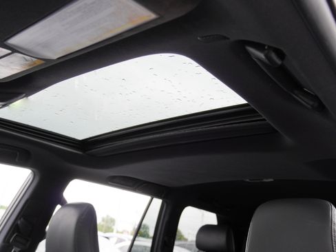 Used 2022 Lexus GX 460 Premium w/ Accessory Package AWD/4WD image 14