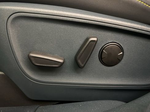 New 2025 Ford Maverick Lobo image 24