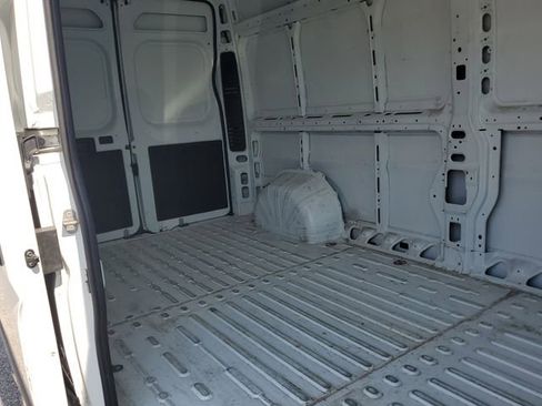 Used 2025 RAM ProMaster 2500 w/ Convenience Group FWD image 25