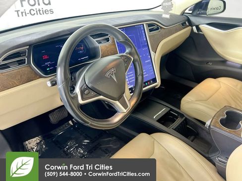 Used 2017 Tesla Model S 75 image 3