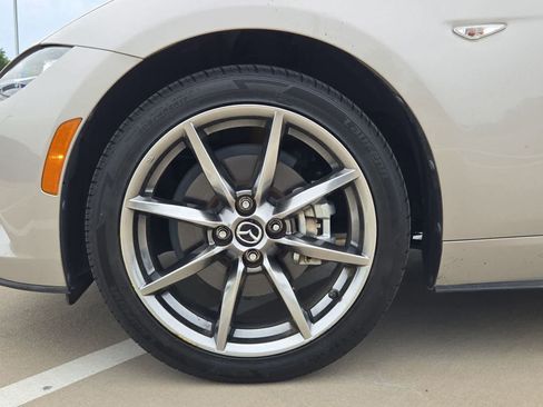 Used 2023 MAZDA MX-5 Miata Grand Touring w/ Weather Package RWD image 13