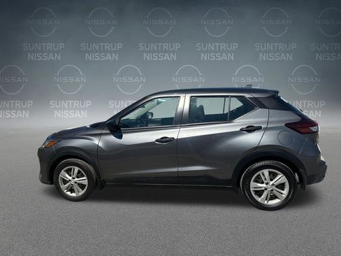 Used 2023 Nissan Kicks S FWD image 36