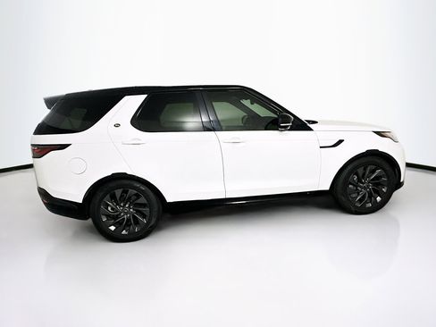 Used 2022 Land Rover Discovery S R-Dynamic image 10