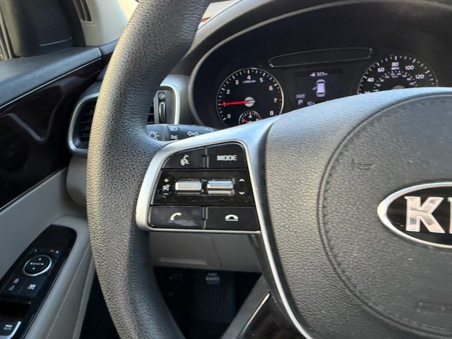 Used 2020 Kia Sorento LX FWD image 10