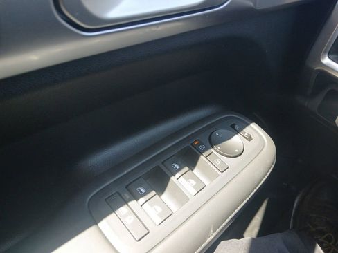 Used 2024 Hyundai Santa Fe SEL FWD image 8