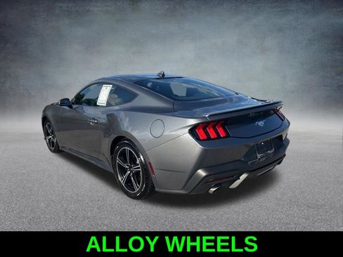 Used 2025 Ford Mustang Premium RWD image 7