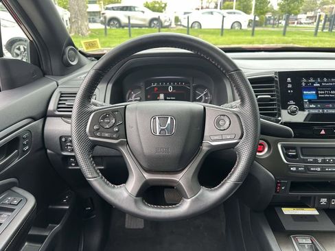 Certified 2023 Honda Passport TrailSport image 12