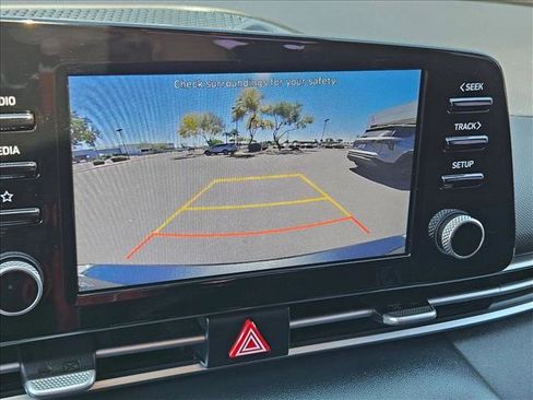 Used 2021 Hyundai Elantra SEL w/ Convenience Package image 16