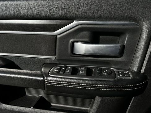 Used 2024 RAM 2500 Big Horn AWD/4WD image 27