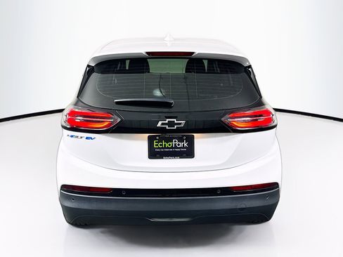 Used 2023 Chevrolet Bolt LT image 7