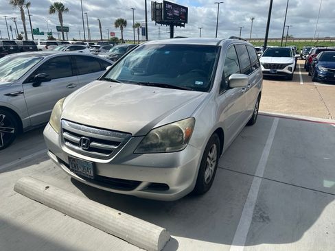 Used 2005 Honda Odyssey EX image 2