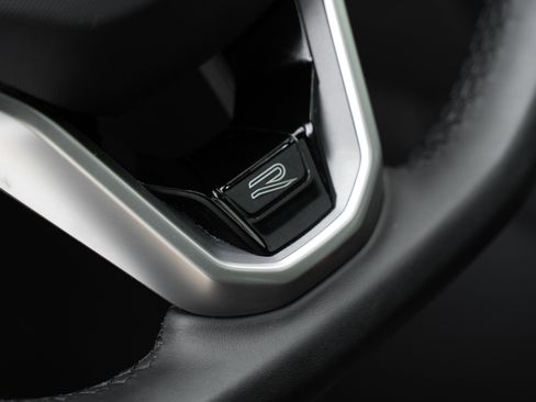 Used 2021 Volkswagen Arteon SEL Premium image 13