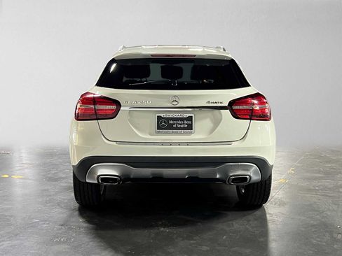 Used 2018 Mercedes-Benz GLA 250 4MATIC image 4