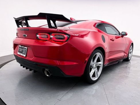 Used 2019 Chevrolet Camaro SS image 15