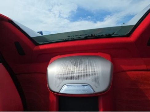 Used 2026 Chevrolet Corvette Stingray Premium Conv w/ Z51 Performance Package RWD image 29