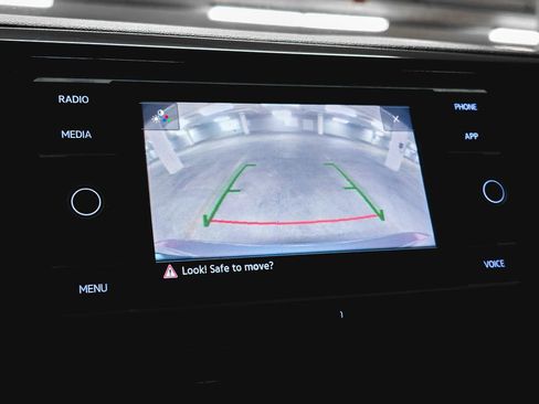 Used 2022 Volkswagen Taos S image 25