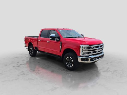Used 2023 Ford F350 Lariat w/ Lariat Ultimate Package AWD/4WD image 2