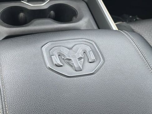 Used 2019 RAM 1500 Laramie image 16