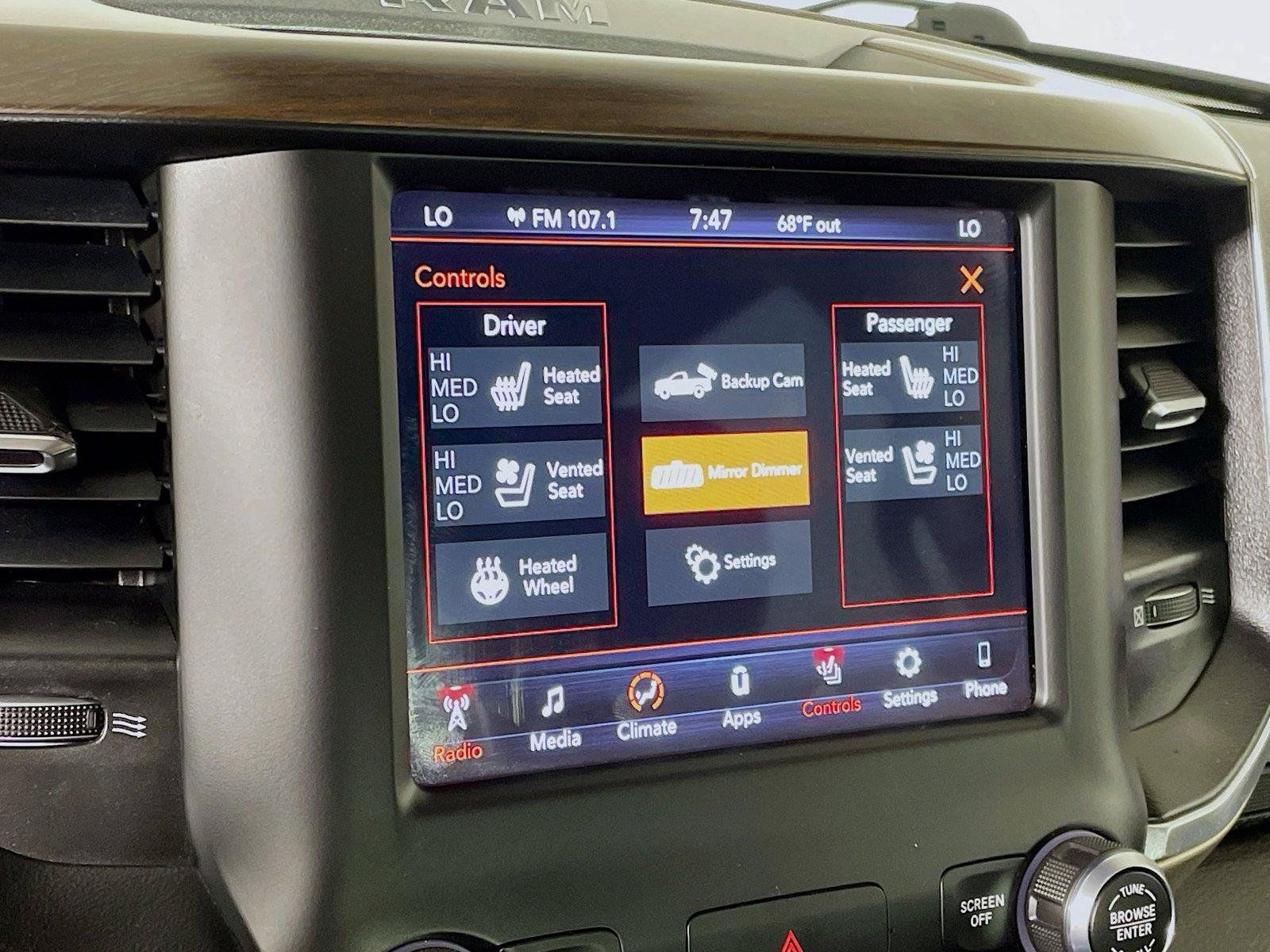Used 2021 RAM 1500 Laramie AWD/4WD image 21