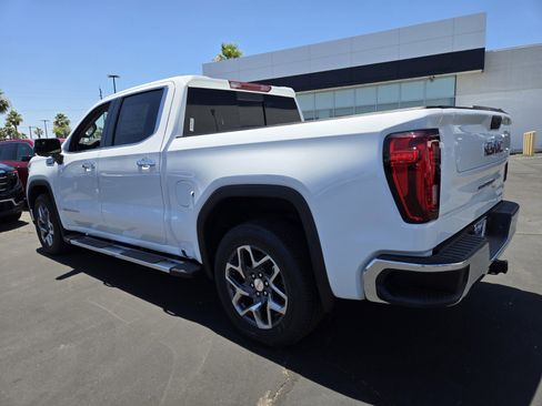New 2025 GMC Sierra 1500 SLT w/ SLT Premium Package image 3