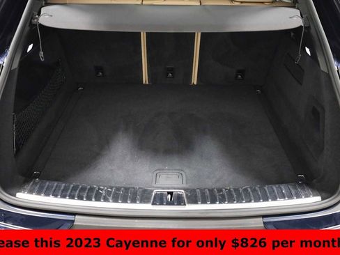 Certified 2023 Porsche Cayenne Platinum Edition image 40