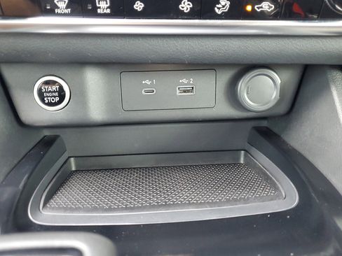 Used 2022 Nissan Rogue SV image 28