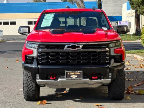 Used 2024 Chevrolet Silverado 1500 ZR2 w/ Technology Package image 9