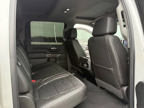 Used 2020 Chevrolet Silverado 2500 LTZ w/ LTZ Premium Package image 15