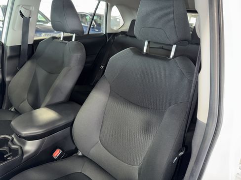 Used 2024 Toyota RAV4 LE AWD/4WD image 30