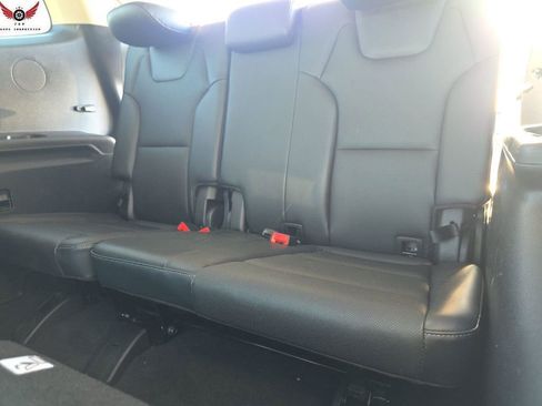 Used 2025 Kia Telluride S image 12