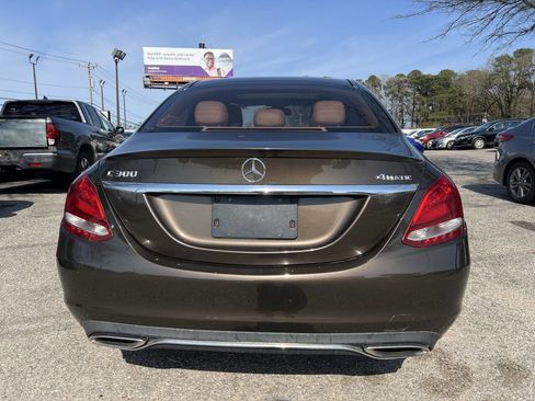 Used 2016 Mercedes-Benz C 300 4MATIC Sedan image 7