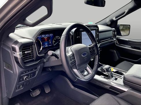 Used 2022 Ford F150 XLT w/ Equipment Group 302A High AWD/4WD image 17