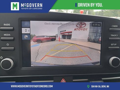 Used 2024 Hyundai Elantra SE FWD image 33