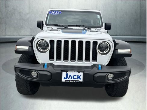 Used 2023 Jeep Wrangler Unlimited Rubicon 4xe w/ Cold Weather Group AWD/4WD image 11