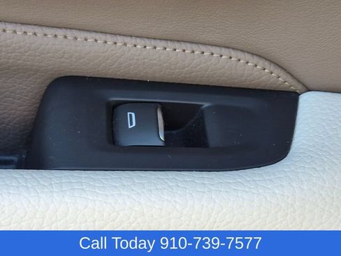 Used 2023 GMC Yukon XL Denali AWD/4WD image 31
