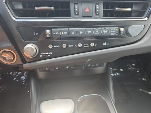 Certified 2023 Lexus ES 350 w/ Premium Package FWD image 25