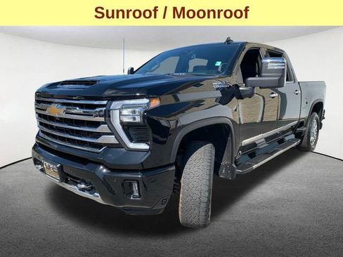 Used 2024 Chevrolet Silverado 2500 High Country image 5