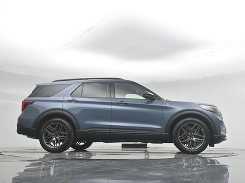New 2026 Ford Explorer ST-Line RWD image 50