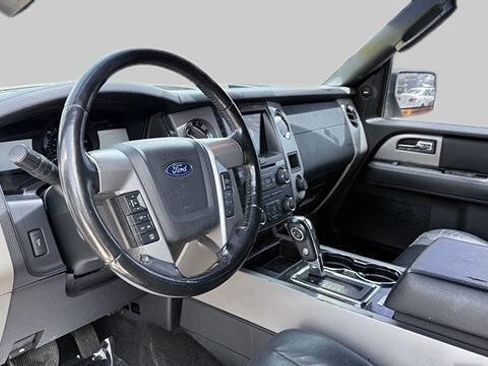 Used 2017 Ford Expedition Limited RWD image 14