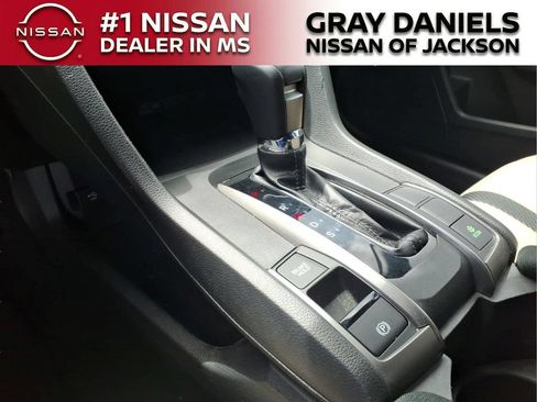 Used 2018 Honda Civic Sport image 19