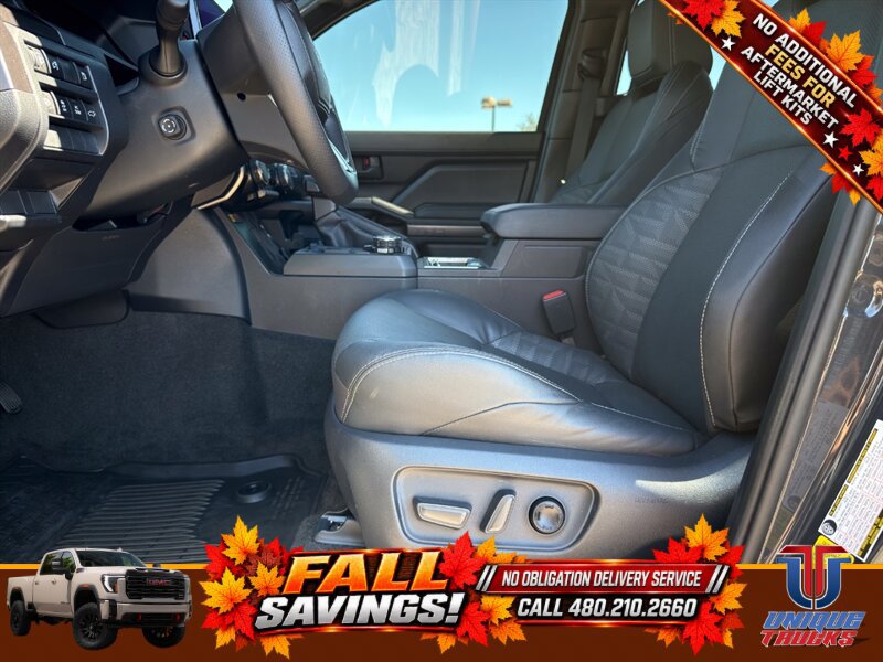 Used 2025 Toyota 4Runner TRD Off-Road Premium AWD/4WD image 18