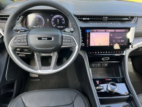 New 2026 Jeep Grand Cherokee L Limited AWD/4WD image 3