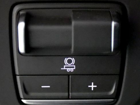 Used 2026 Cadillac Escalade V w/ LPO, Onyx Lite Package image 28