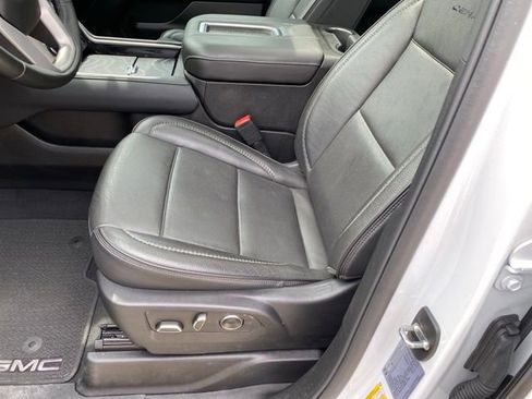 Used 2024 GMC Yukon XL Denali w/ Max Trailering Package AWD/4WD image 18
