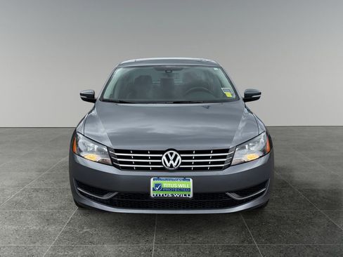 Used 2015 Volkswagen Passat TDI SE FWD image 3