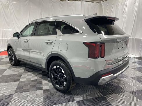 New 2026 Kia Sorento S AWD/4WD image 2