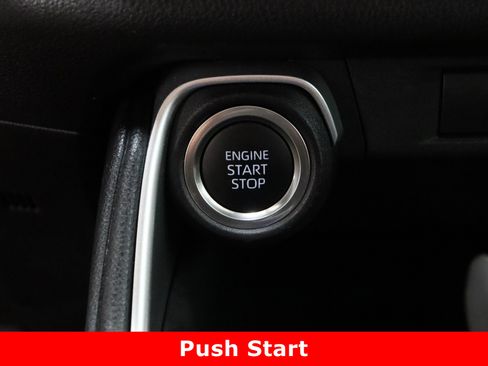 Used 2025 Toyota Grand Highlander FWD image 18